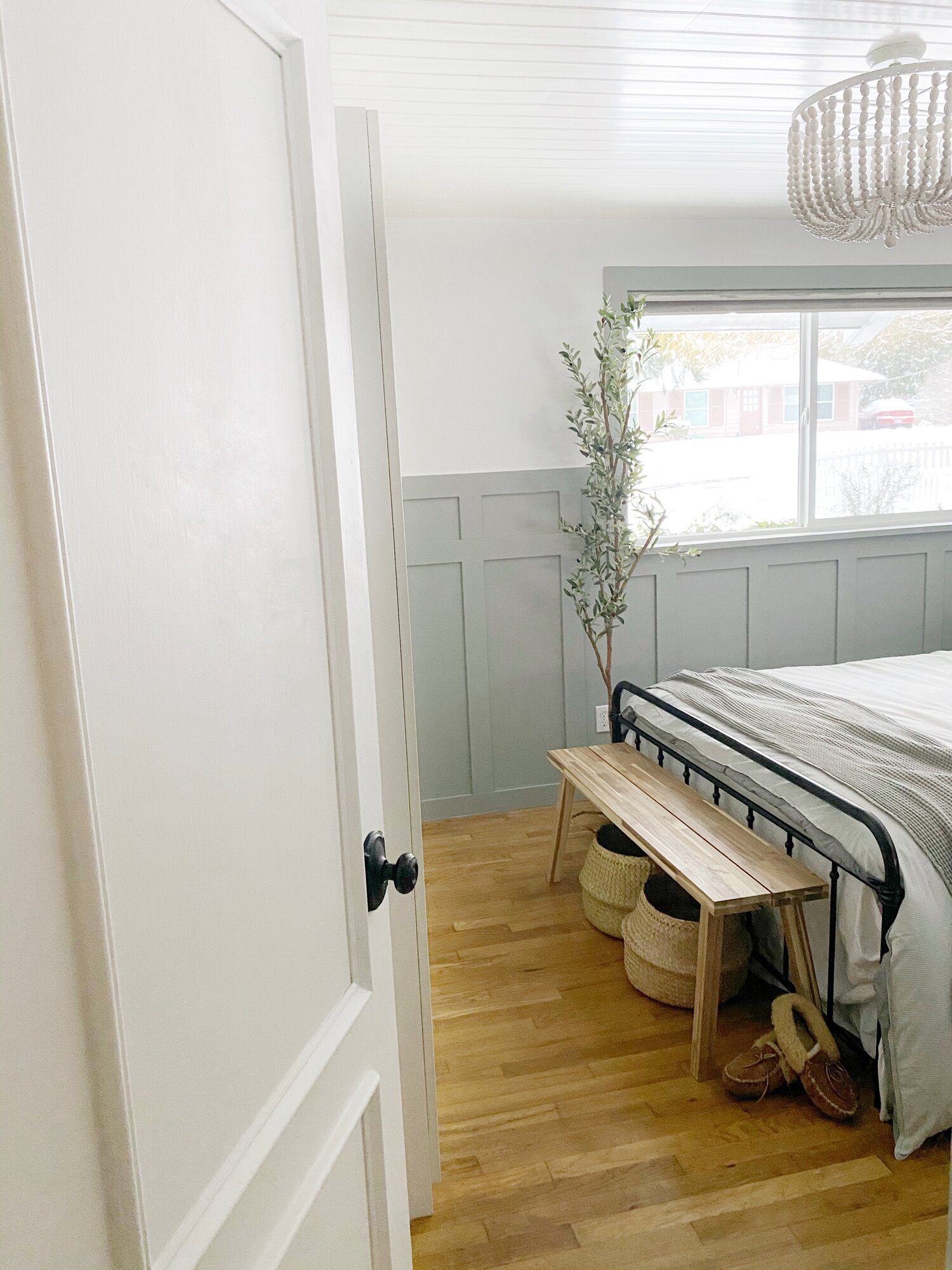 Touch Dimmer Lighting&nbsp; + DIY Plain Door to Paneled Door
