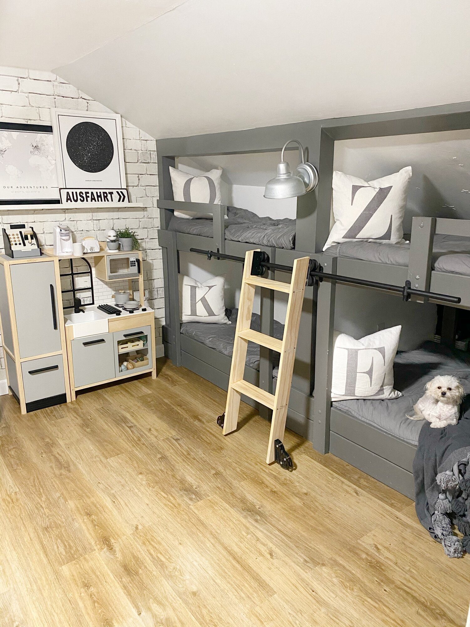 DIY – Bunk Bed Library Ladder